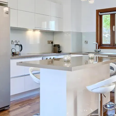 Aphrodite Hills 3 Bedroom With Bbq, Patio & View * Kouklia