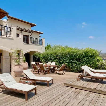Aphrodite Hills 3 Bedroom With Bbq, Patio & View * Kouklia